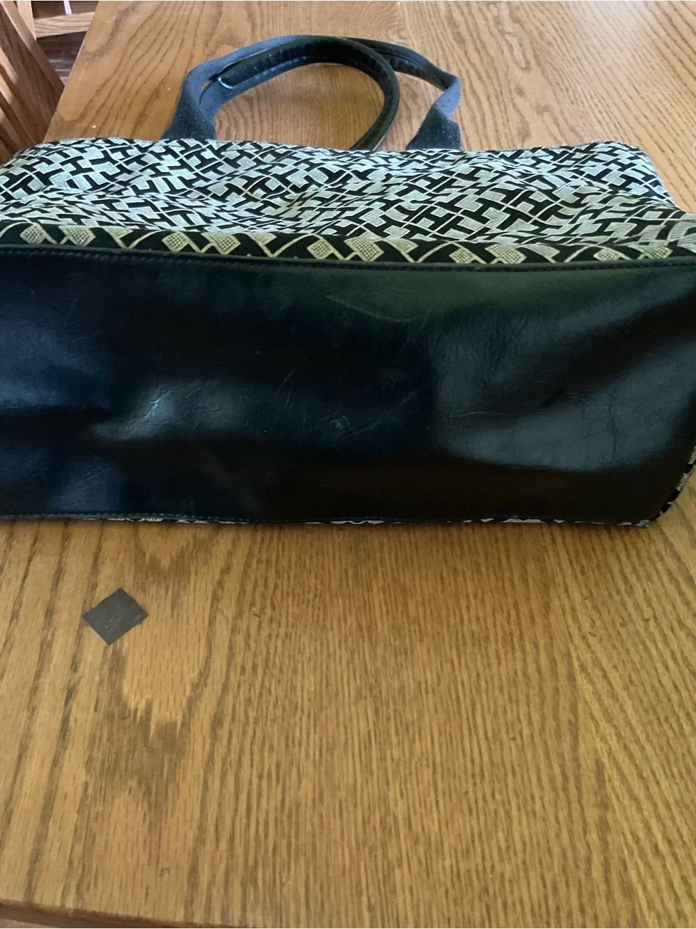 Tommy Hilfiger Black & Cream Geometric Tote